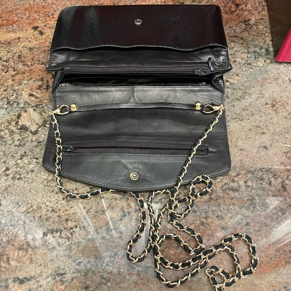 ❤️TRADED❤️ CHANEL Timeless Clutch WOC Black gloss strassed cc gold hardware - Picture 7 of 15